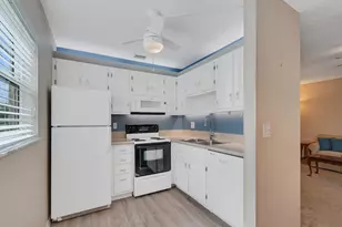 105 Spring Lake Ct, Vero Beach, FL 32962 - Photo 5
