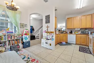 3122 Grandiflora Dr, Greenacres, FL 33467 - Photo 9