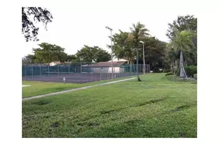 4003 N University Dr, Sunrise, FL 33351 - Photo 9