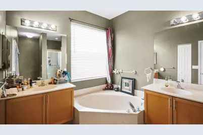 222 SW Manatee Springs Way, Port Saint Lucie, FL 34986 - Photo 19