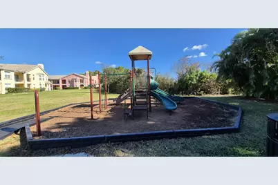 138 SW Peacock Boulevard #107, Port Saint Lucie, FL 34986 - Photo 9