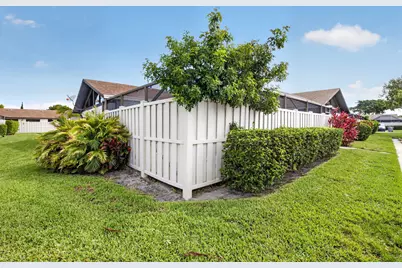9939 Boca Gardens Trail #D, Boca Raton, FL 33496 - Photo 3