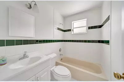 3821 NE 16th Avenue, Oakland Park, FL 33334 - Photo 23