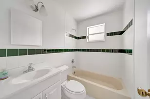 3821 NE 16th Ave, Oakland Park, FL 33334 - Photo 23