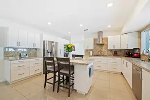 6101 SW 9th St, Plantation, FL 33317 - Photo 1