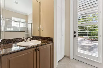 10380 Trianon Place, Wellington, FL 33449 - Photo 19