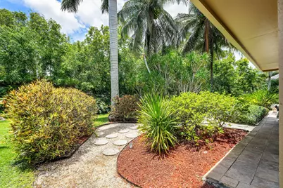 10380 Trianon Place, Wellington, FL 33449 - Photo 43