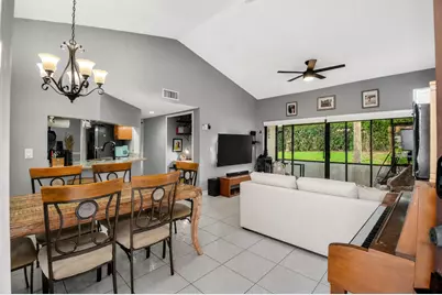 14 Via De Casas Sur #104, Boynton Beach, FL 33426 - Photo 3