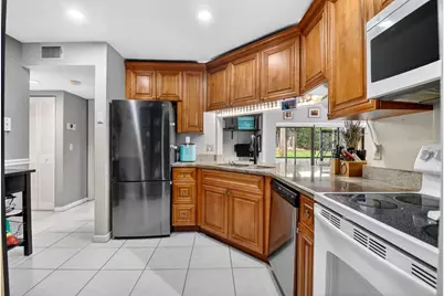 14 Via De Casas #104, Boynton Beach, FL 33426 - Photo 7