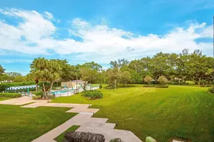 900 St Charles Pl, Pembroke Pines, FL 33026 - Photo 31