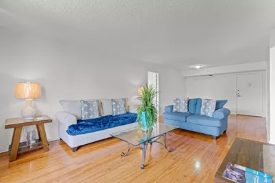 900 Saint Charles Place #221, Pembroke Pines, FL 33026 - Photo 7