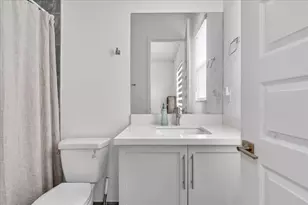 2010 Meadows Dr, Davie, FL 33324 - Photo 33