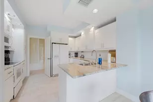 11875 Pebblewood Dr, Wellington, FL 33414 - Photo 17