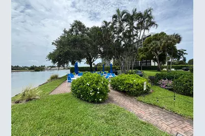 336 Golfview Road #706, North Palm Beach, FL 33408 - Photo 5