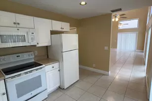 13769 Yarmouth Dr, Wellington, FL 33414 - Photo 17