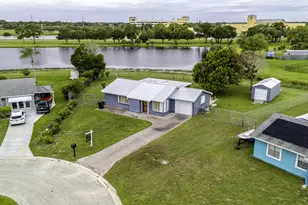 1815 SE Wexford Ct, Port Saint Lucie, FL 34952 - Photo 29