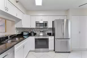 7260 Kinghurst Dr, Delray Beach, FL 33446 - Photo 11