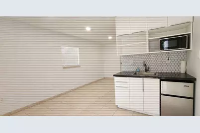 4648 SW 24th Avenue #Studio, Dania Beach, FL 33312 - Photo 1