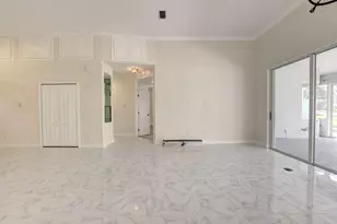 8028 Plantation Lakes Dr, Port Saint Lucie, FL 34986 - Photo 5