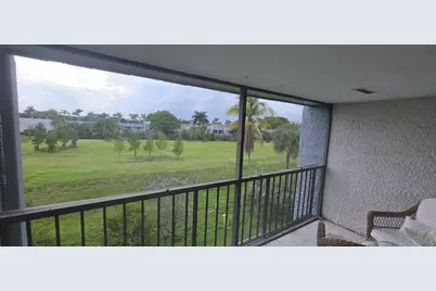 4284 Deste #304, Lake Worth, FL 33467 - Photo 5