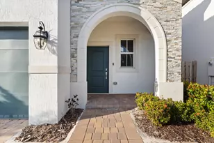 2405 NW 131st Cir, Miami, FL 33167 - Photo 3
