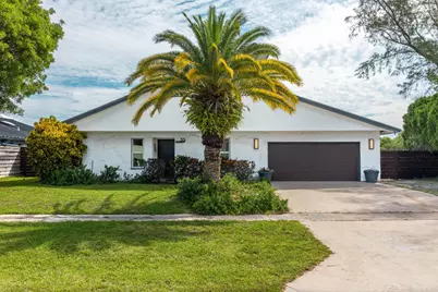 33 Oregon Lane, Boca Raton, FL 33487 - Photo 1