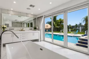 33 Oregon Ln, Boca Raton, FL 33487 - Photo 29