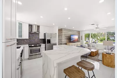817 SE 16th Street, Deerfield Beach, FL 33441 - Photo 1