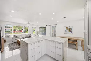 817 SE 16th St, Deerfield Beach, FL 33441 - Photo 15