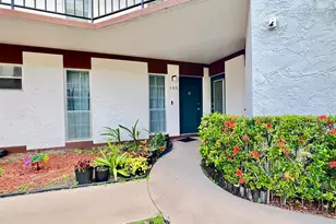 7 Greenway Village N, Royal Palm Beach, FL 33411 - Photo 3