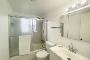 2920 Cynthia Ln, Lake Worth Beach, FL 33461 - Photo 9