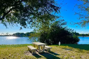 2920 Cynthia Ln, Lake Worth Beach, FL 33461 - Photo 17