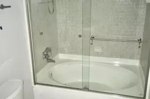 800 Parkview Dr, Hallandale Beach, FL 33009 - Photo 13