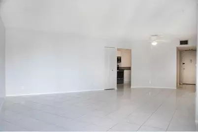800 Parkview Drive #411, Hallandale Beach, FL 33009 - Photo 5