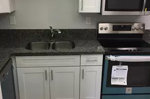 800 Parkview Dr, Hallandale Beach, FL 33009 - Photo 11