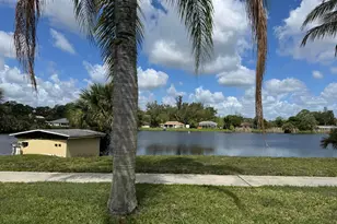 7 N Greenway Vlg Village N, Royal Palm Beach, FL 33411 - Photo 31
