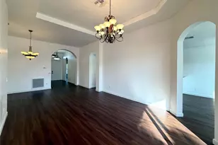 10931 SW Dunhill Ct SW, Port Saint Lucie, FL 34987 - Photo 5
