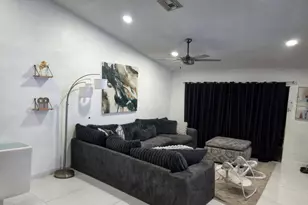 7620 NW 38th Ct, Sunrise, FL 33351 - Photo 11