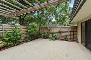 108 1st Terrace, Palm Beach Gardens, FL 33418 - Photo 9