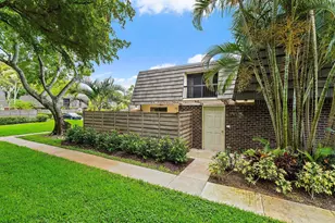 108 1st Terrace, Palm Beach Gardens, FL 33418 - Photo 3
