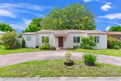 2126 Washington Street, Hollywood, FL 33020 - Photo 1