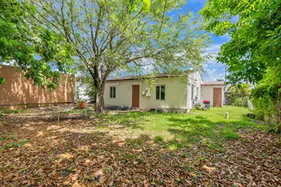 2126 Washington Street, Hollywood, FL 33020 - Photo 23