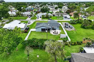 641 SE Streamlet Ave, Port Saint Lucie, FL 34983 - Photo 9