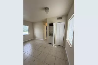 578 NE 20th Street #10e, Wilton Manors, FL 33305 - Photo 5