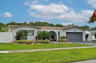 10476 NW 3rd St, Plantation, FL 33324 - Photo 3