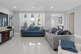 10476 NW 3rd St, Plantation, FL 33324 - Photo 13