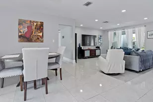 10476 NW 3rd St, Plantation, FL 33324 - Photo 11
