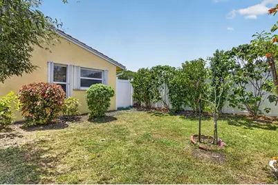 2305 SW 23rd Cranbrook Drive, Boynton Beach, FL 33436 - Photo 25