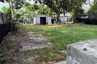 6129 SW 22nd St, Miramar, FL 33023 - Photo 3