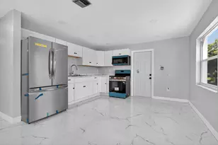 245 SW 11th Ave, South Bay, FL 33493 - Photo 9